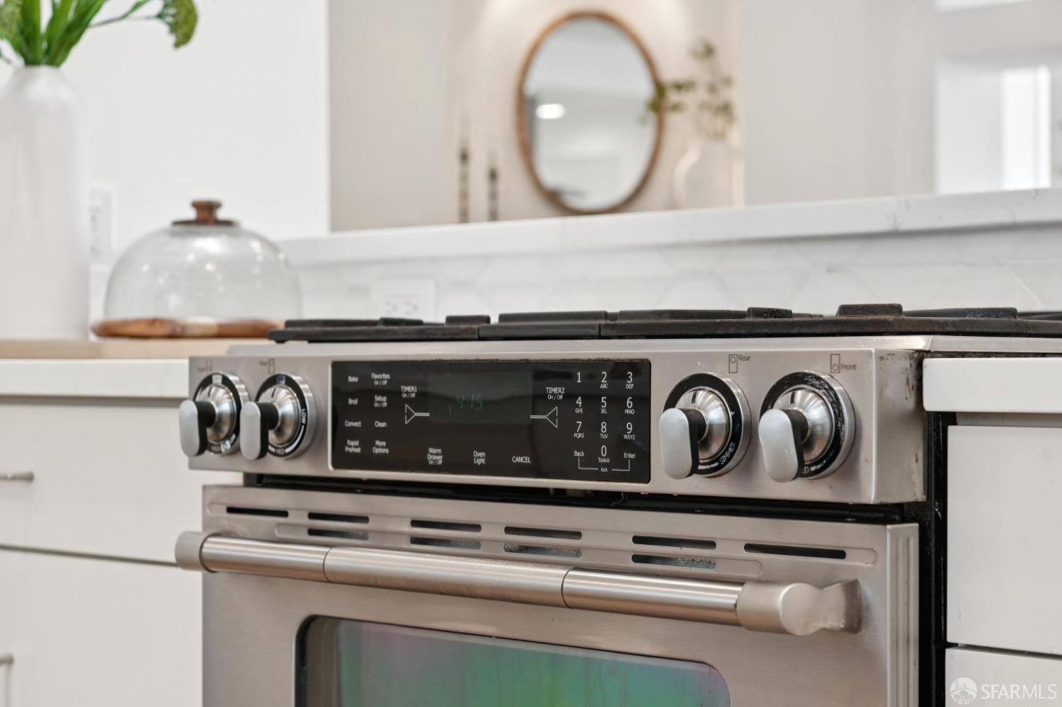 Detail Gallery Image 23 of 89 For 2009 14th Ave, San Francisco,  CA 94110 - 3 Beds | 3 Baths