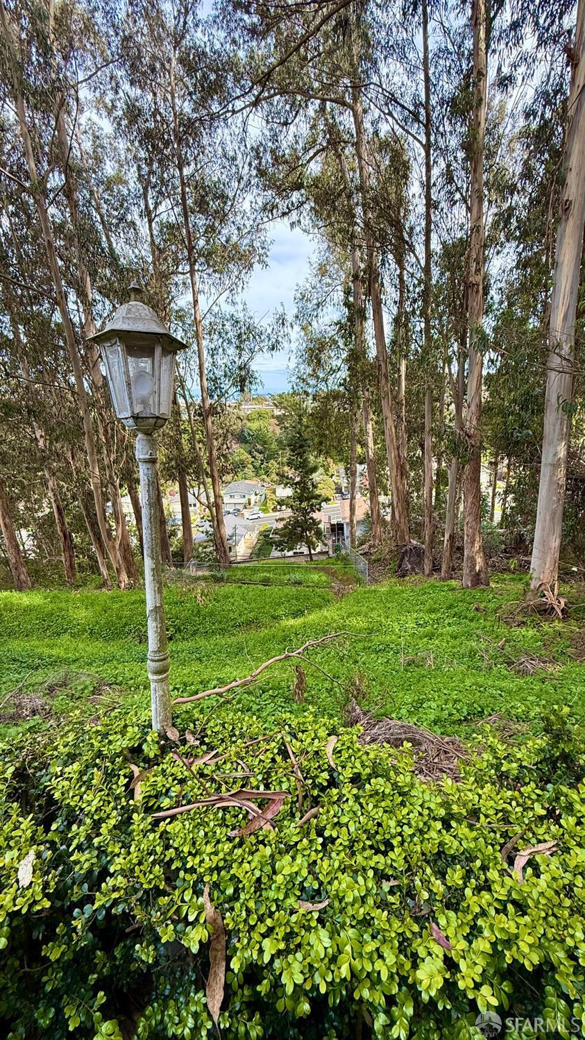 Detail Gallery Image 43 of 49 For 47 Seville Way, South San Francisco,  CA 94080 - 5 Beds | 3 Baths