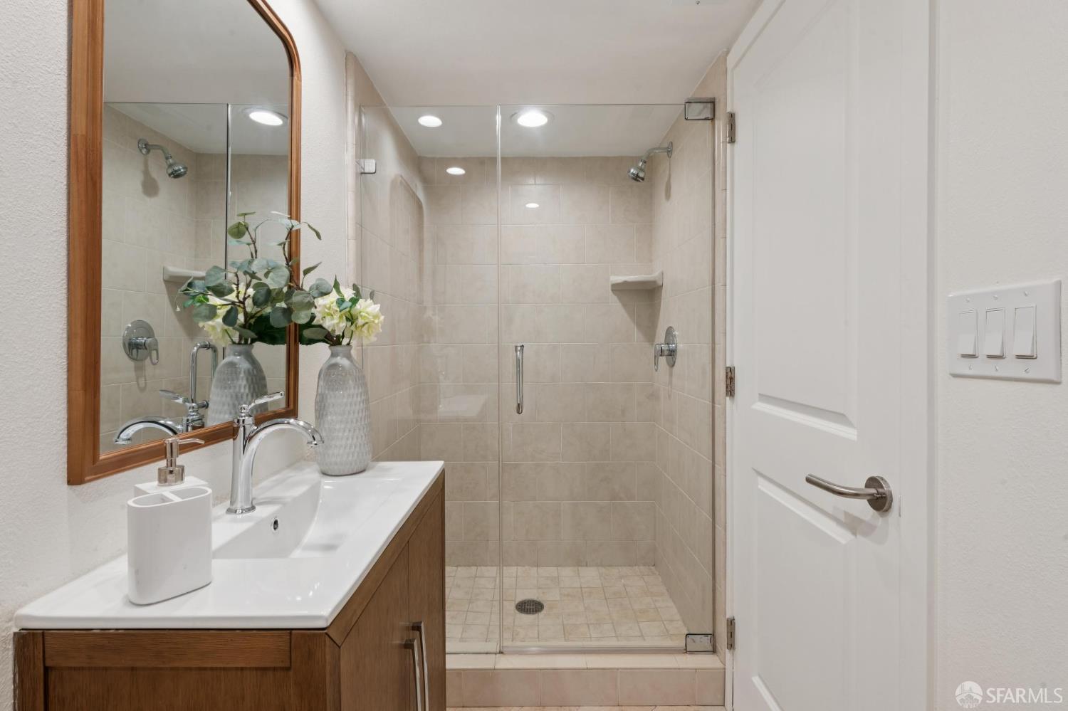 Detail Gallery Image 64 of 89 For 2009 14th Ave, San Francisco,  CA 94110 - 3 Beds | 3 Baths