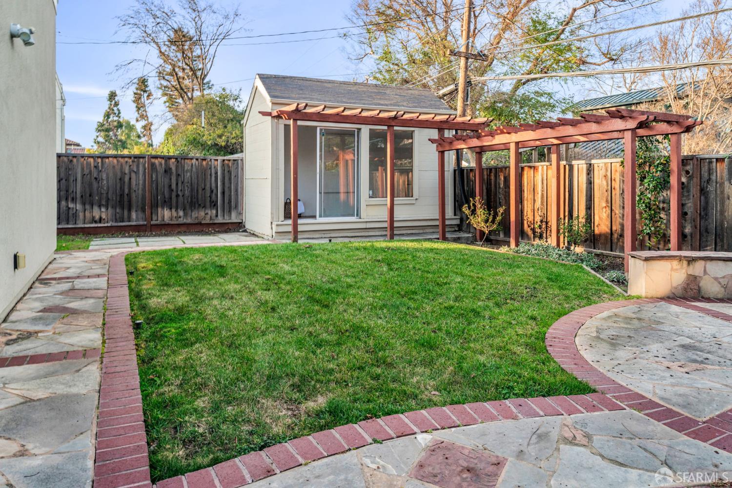 Detail Gallery Image 30 of 35 For 3243 Ramona St, Palo Alto,  CA 94306 - 4 Beds | 2/1 Baths