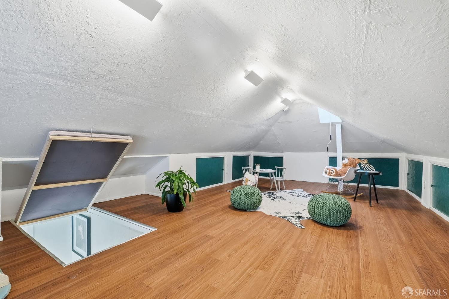 Detail Gallery Image 43 of 60 For 1082 55th St, Oakland,  CA 94608 - 4 Beds | 1/1 Baths