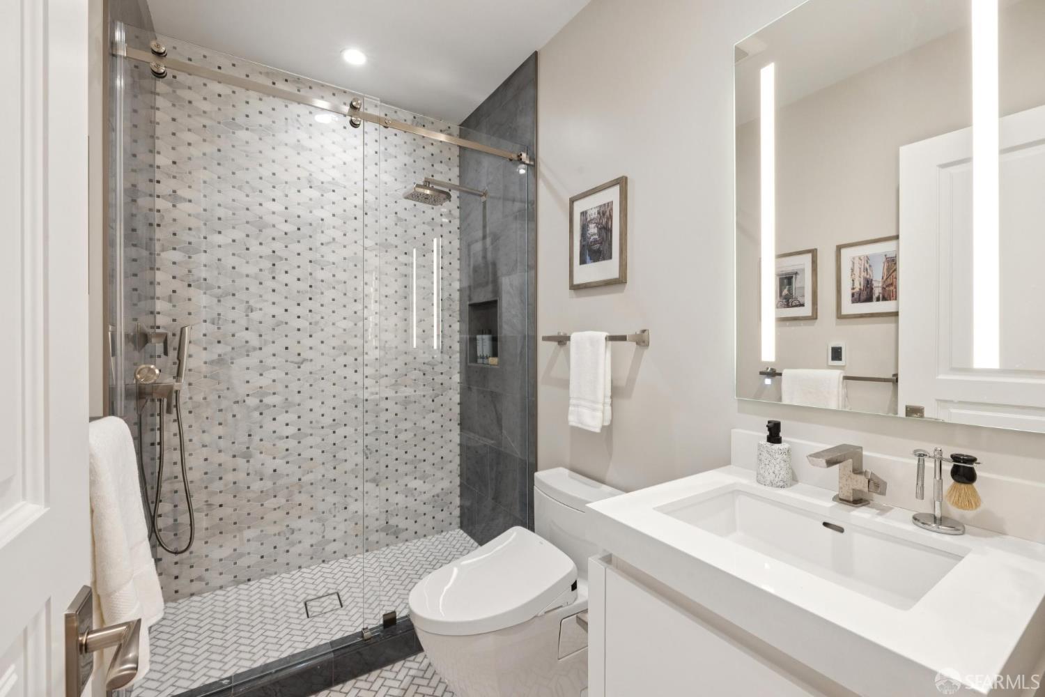 704 18th Street, San Francisco, CA, 94107 704 18th Street, San Francisco, CA, 94107