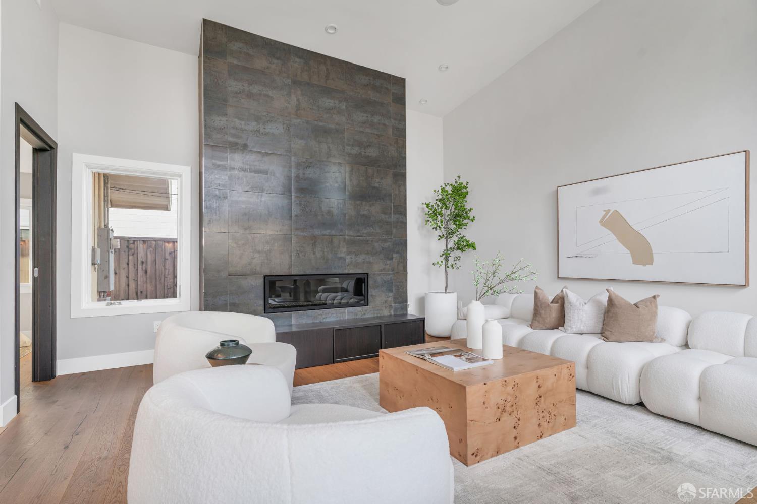 Detail Gallery Image 12 of 35 For 3243 Ramona St, Palo Alto,  CA 94306 - 4 Beds | 2/1 Baths