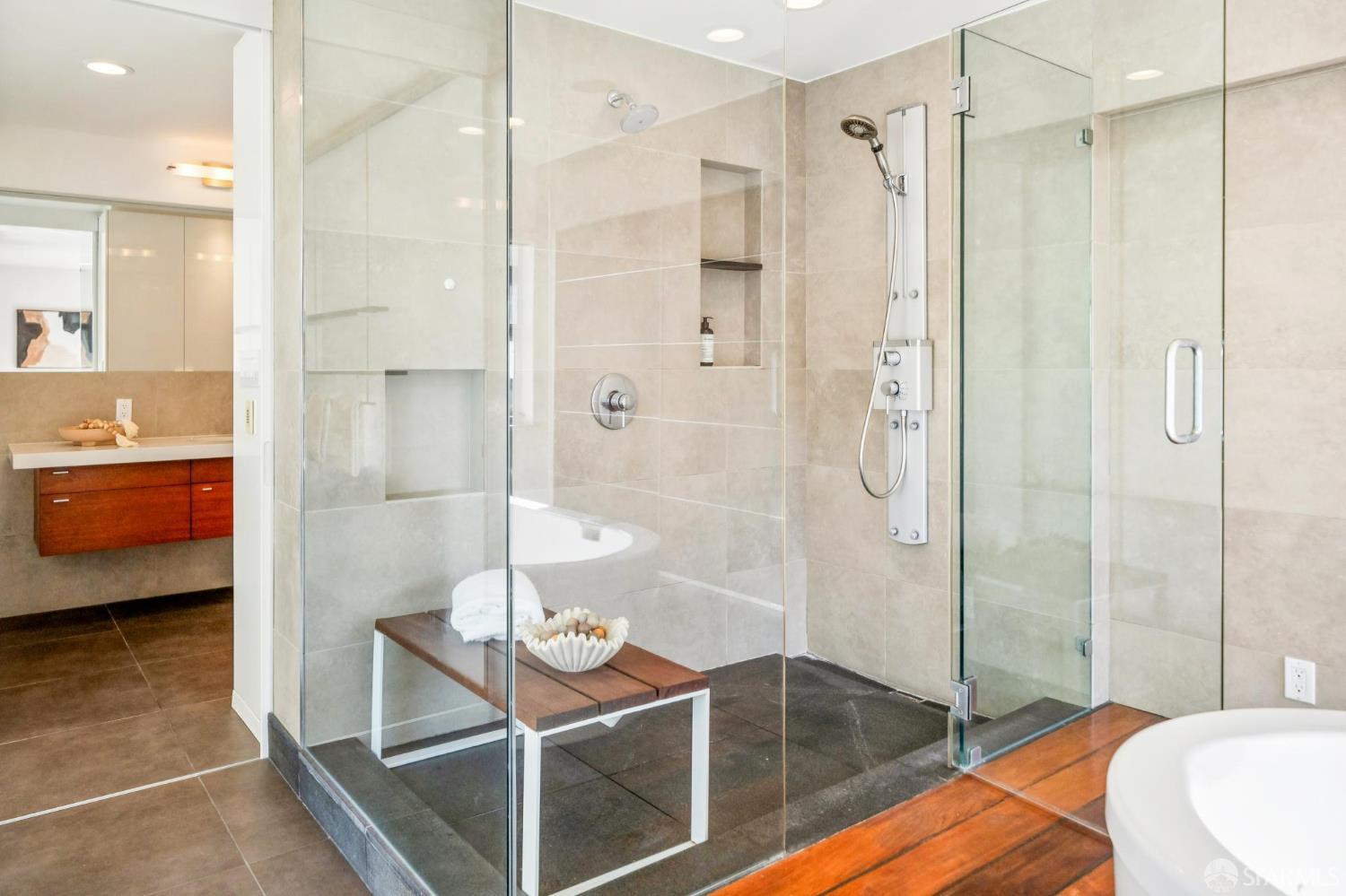 Detail Gallery Image 40 of 70 For 142 Russ St #4,  San Francisco,  CA 94103 - 3 Beds | 2/1 Baths