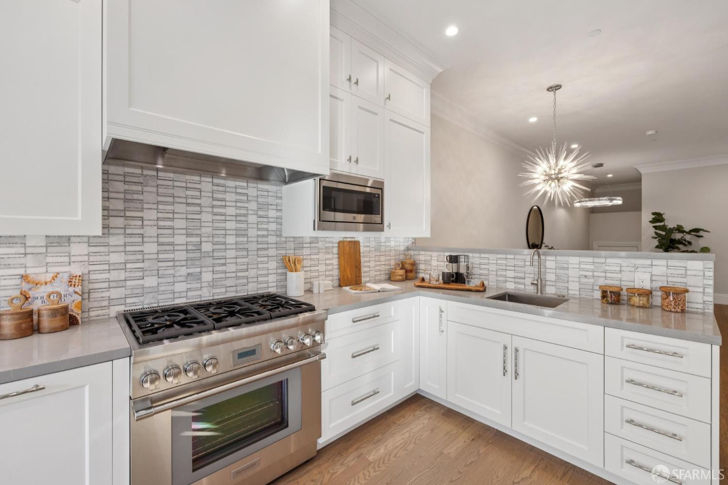 704 18th Street, San Francisco, CA, 94107 704 18th Street, San Francisco, CA, 94107