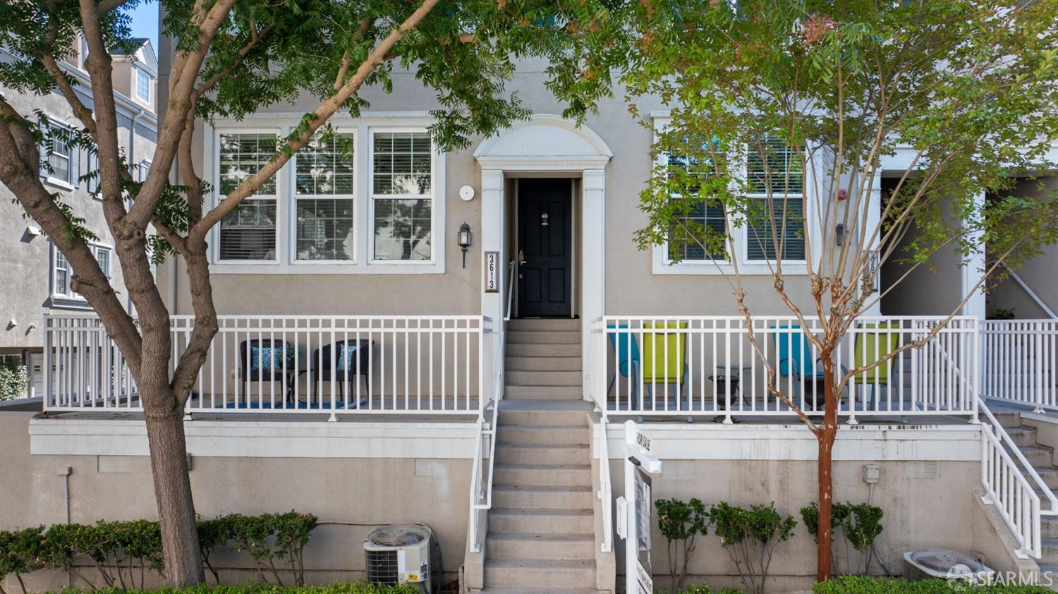 Front Image Thumbnail for SF426102214