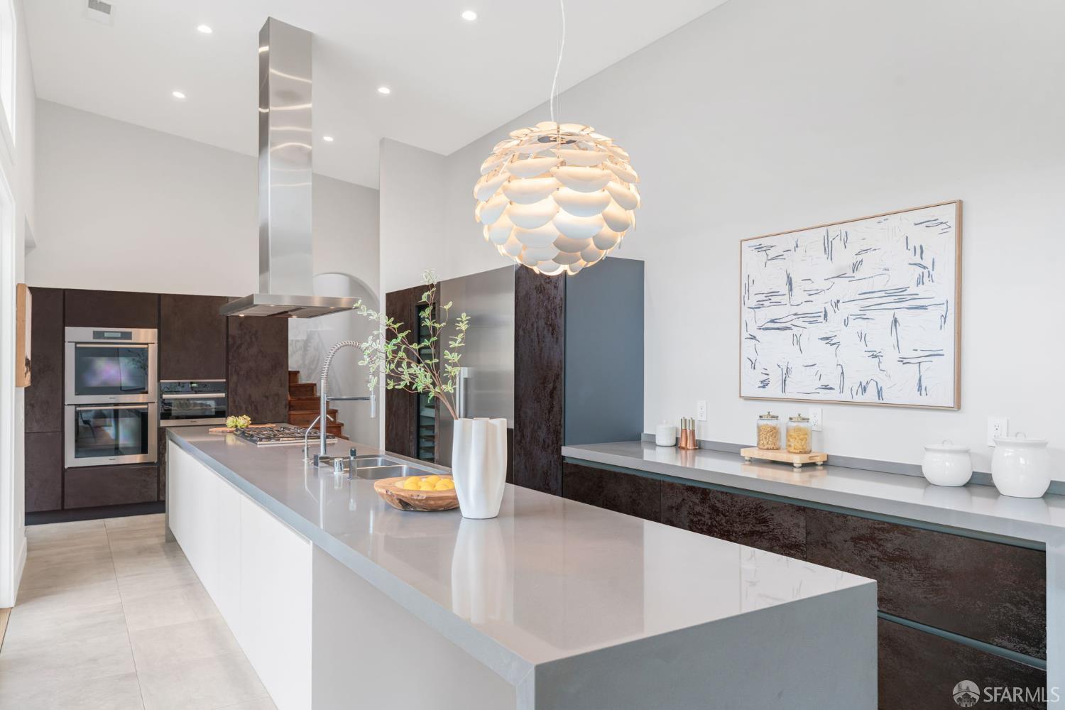 Detail Gallery Image 6 of 35 For 3243 Ramona St, Palo Alto,  CA 94306 - 4 Beds | 2/1 Baths