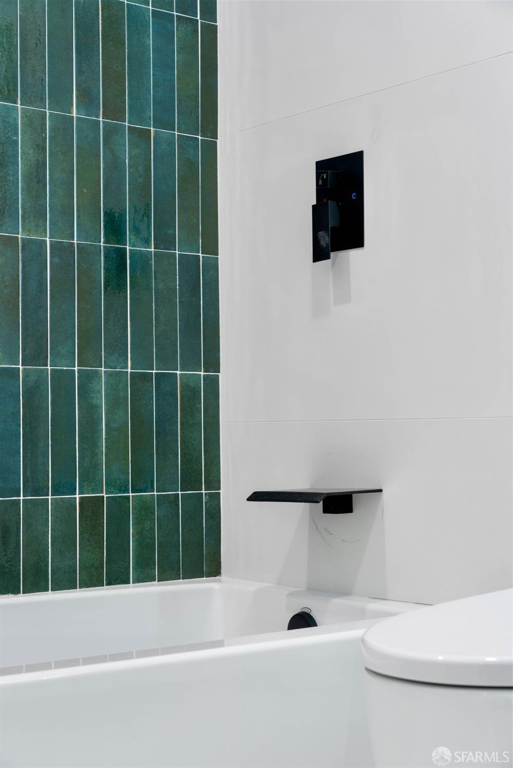 Detail Gallery Image 32 of 57 For 1190 Alicante Dr, Pacifica,  CA 94044 - 3 Beds | 3 Baths