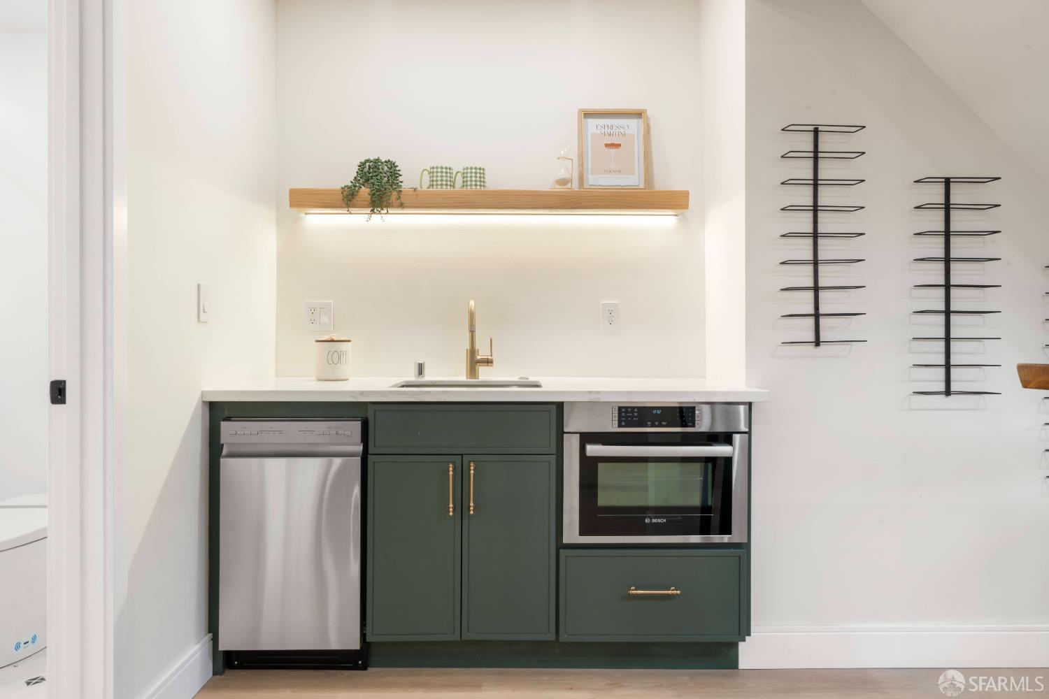 Detail Gallery Image 39 of 57 For 1190 Alicante Dr, Pacifica,  CA 94044 - 3 Beds | 3 Baths