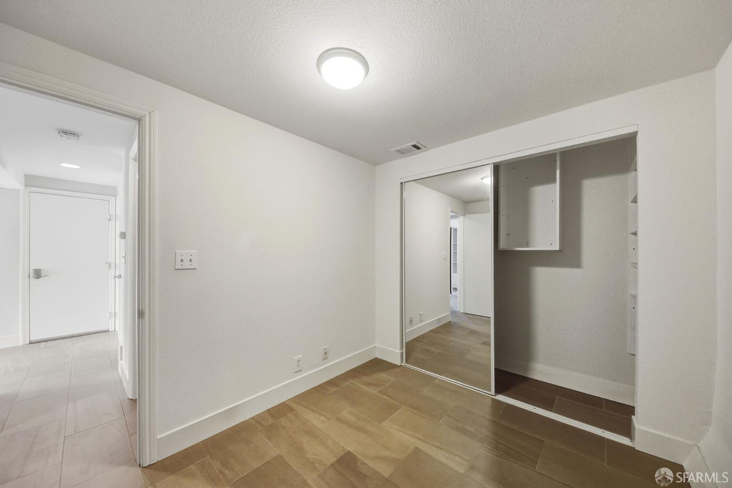 Detail Gallery Image 23 of 28 For 1590 Lyon St, San Francisco,  CA 94115 - 3 Beds | 2 Baths