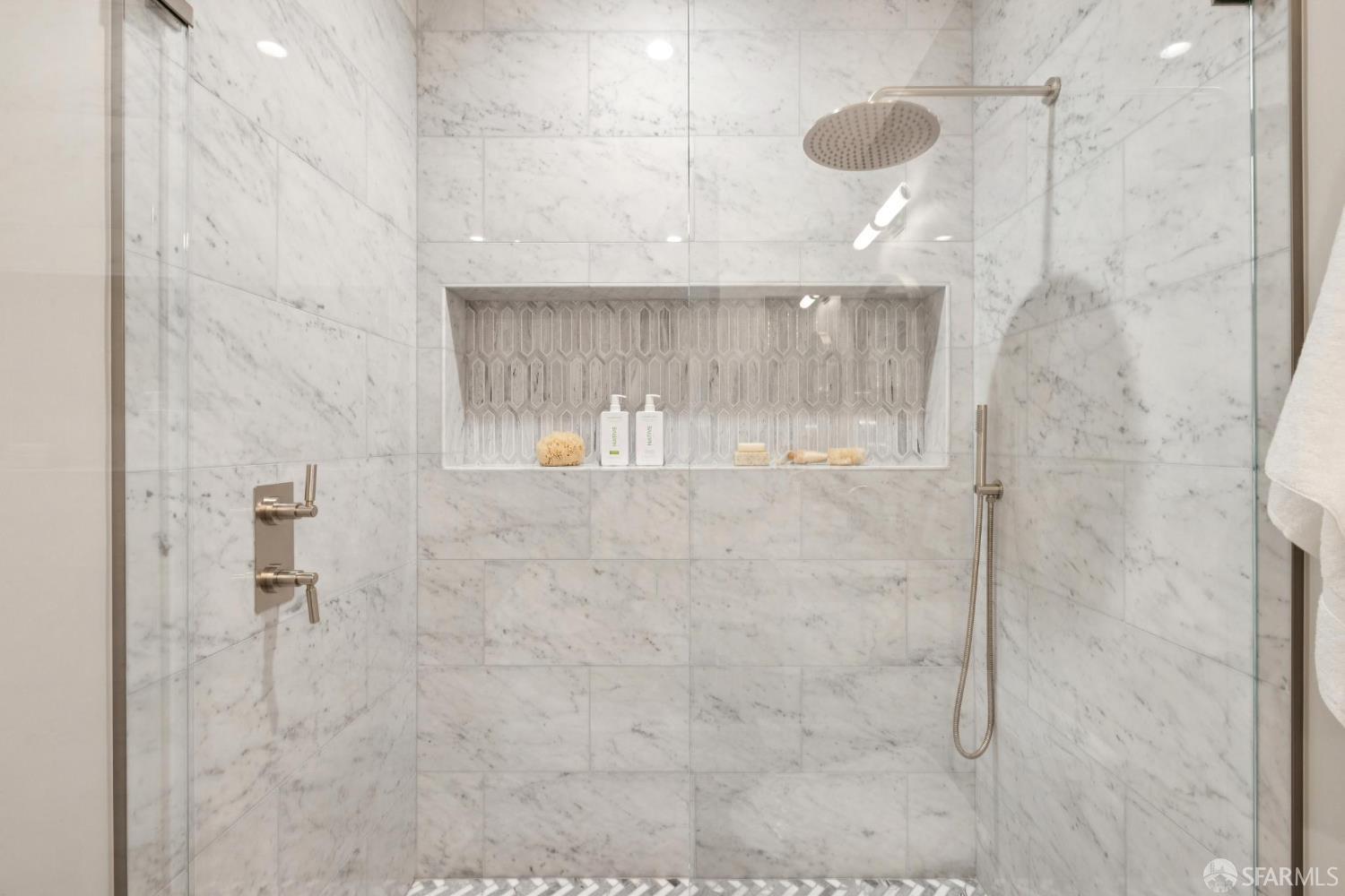 704 18th Street, San Francisco, CA, 94107 704 18th Street, San Francisco, CA, 94107