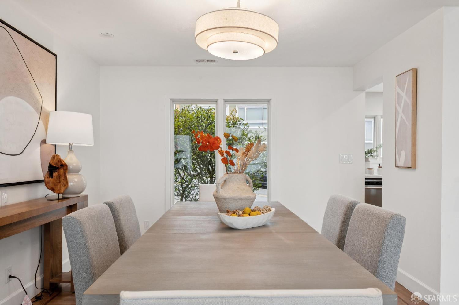 Detail Gallery Image 17 of 89 For 2009 14th Ave, San Francisco,  CA 94110 - 3 Beds | 3 Baths