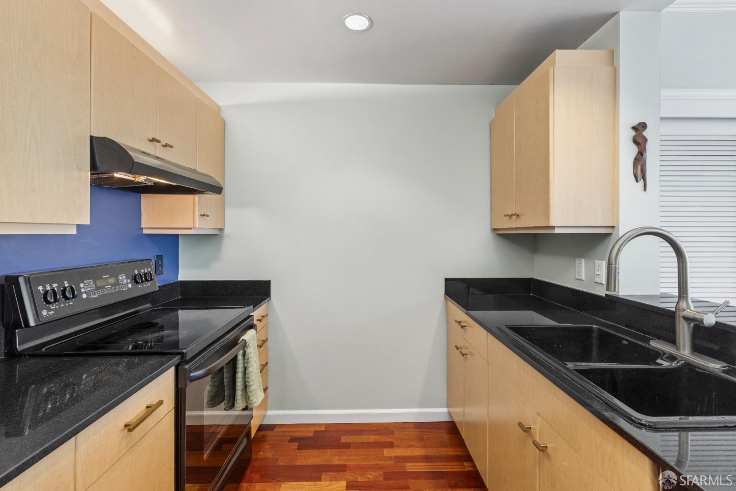 Detail Gallery Image 8 of 21 For 140 South Van Ness Ave #309,  San Francisco,  CA 94103 - 1 Beds | 1 Baths