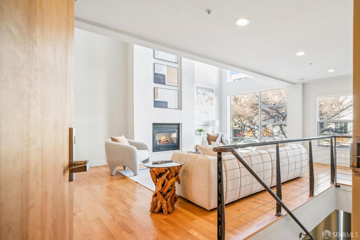Detail Gallery Image 4 of 70 For 142 Russ St #4,  San Francisco,  CA 94103 - 3 Beds | 2/1 Baths