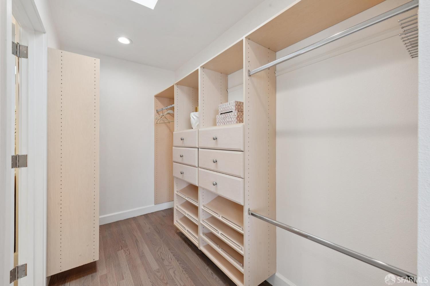 Detail Gallery Image 40 of 89 For 2009 14th Ave, San Francisco,  CA 94110 - 3 Beds | 3 Baths