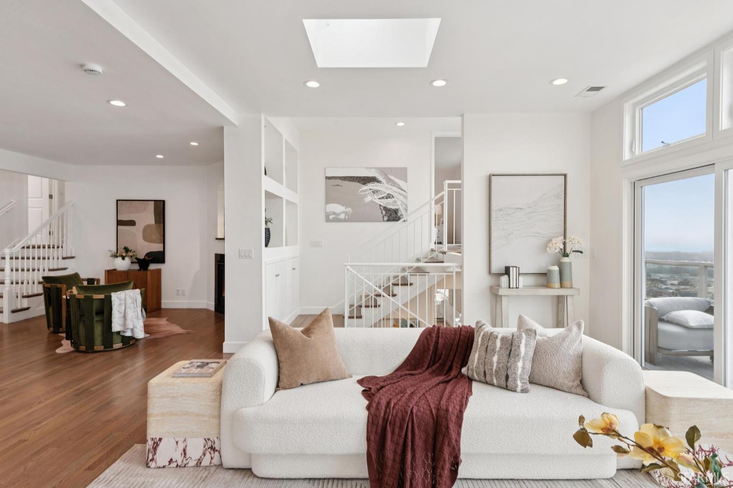 Detail Gallery Image 50 of 89 For 2009 14th Ave, San Francisco,  CA 94110 - 3 Beds | 3 Baths