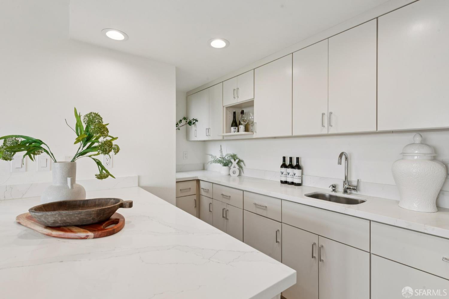 Detail Gallery Image 83 of 89 For 2009 14th Ave, San Francisco,  CA 94110 - 3 Beds | 3 Baths