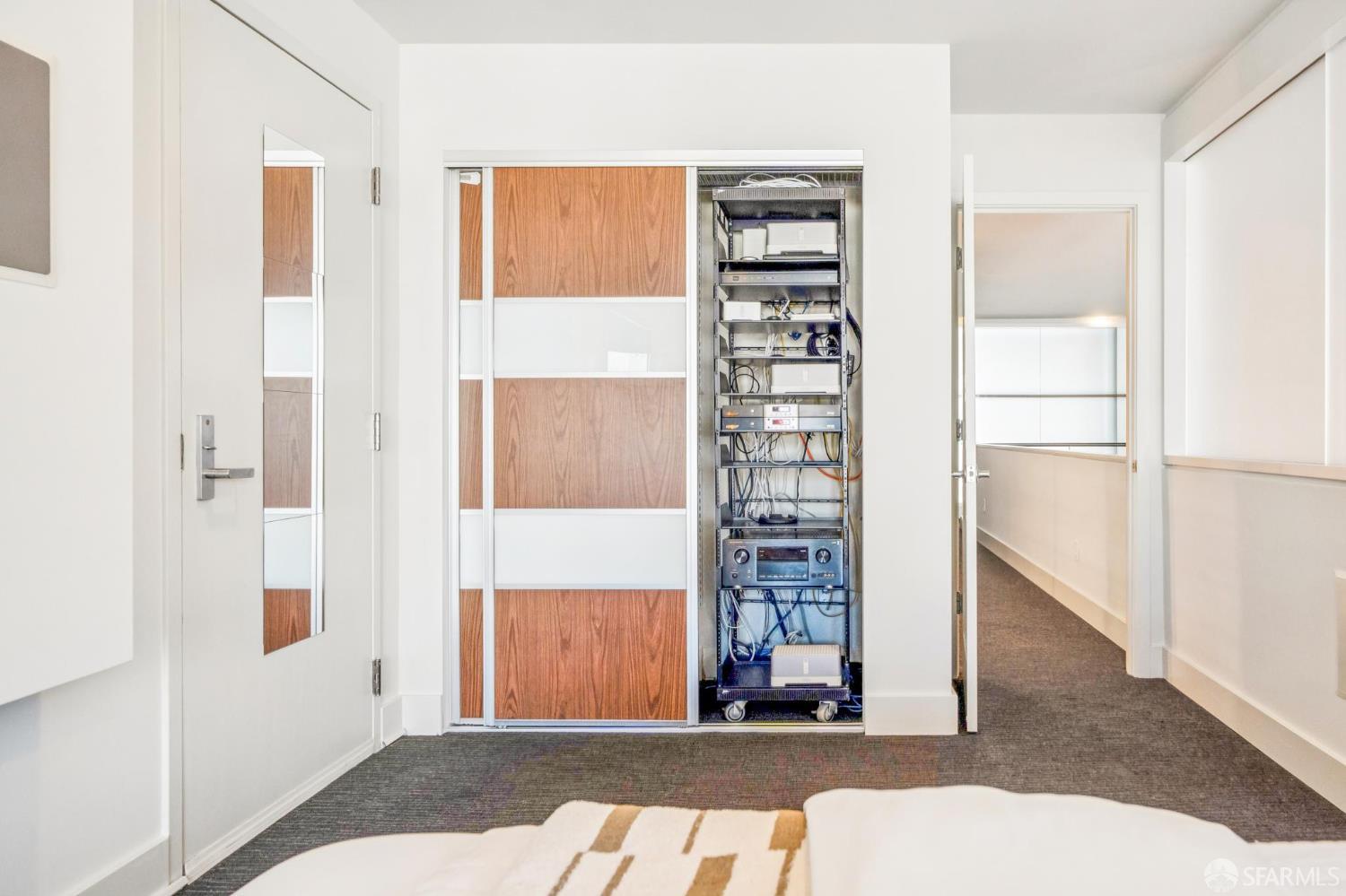 Detail Gallery Image 62 of 70 For 142 Russ St #4,  San Francisco,  CA 94103 - 3 Beds | 2/1 Baths