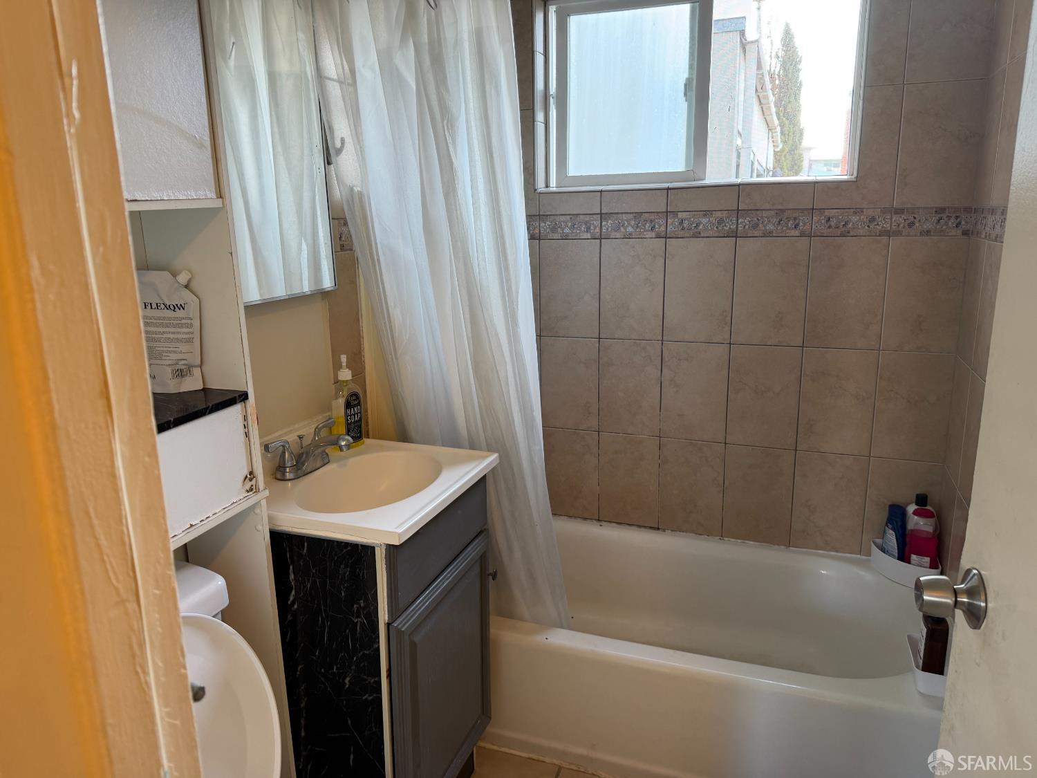 Detail Gallery Image 17 of 36 For 525 Huntington Ave, San Bruno,  CA 94066 - – Beds | – Baths