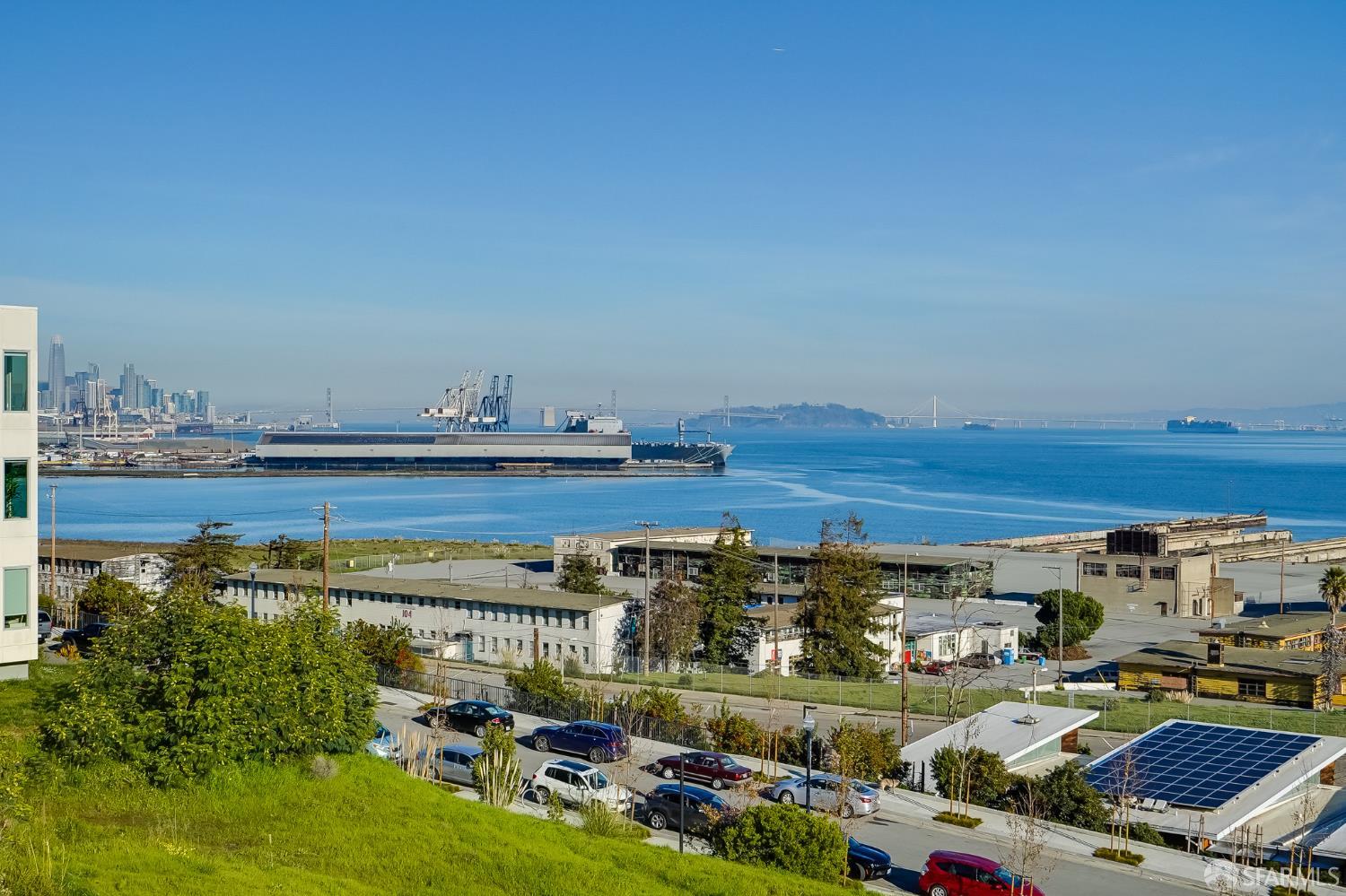 Detail Gallery Image 17 of 22 For 52 Innes Ct #305,  San Francisco,  CA 94124 - 1 Beds | 1 Baths