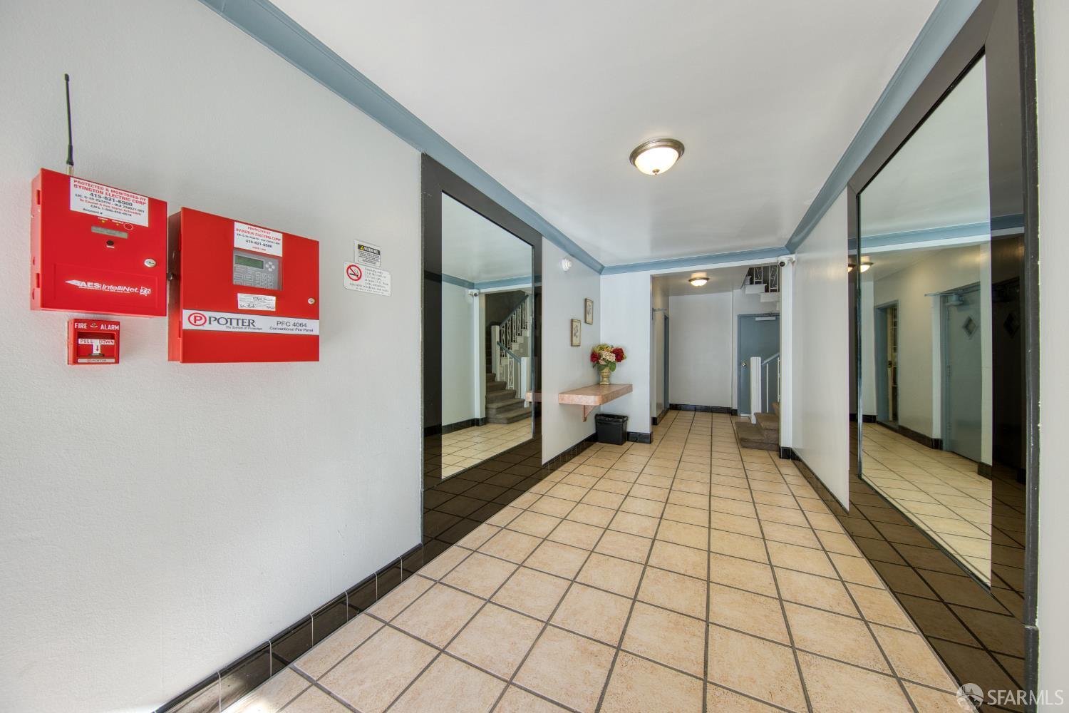 Detail Gallery Image 4 of 19 For 2240 Pacific Ave, San Francisco,  CA 94115 - – Beds | – Baths