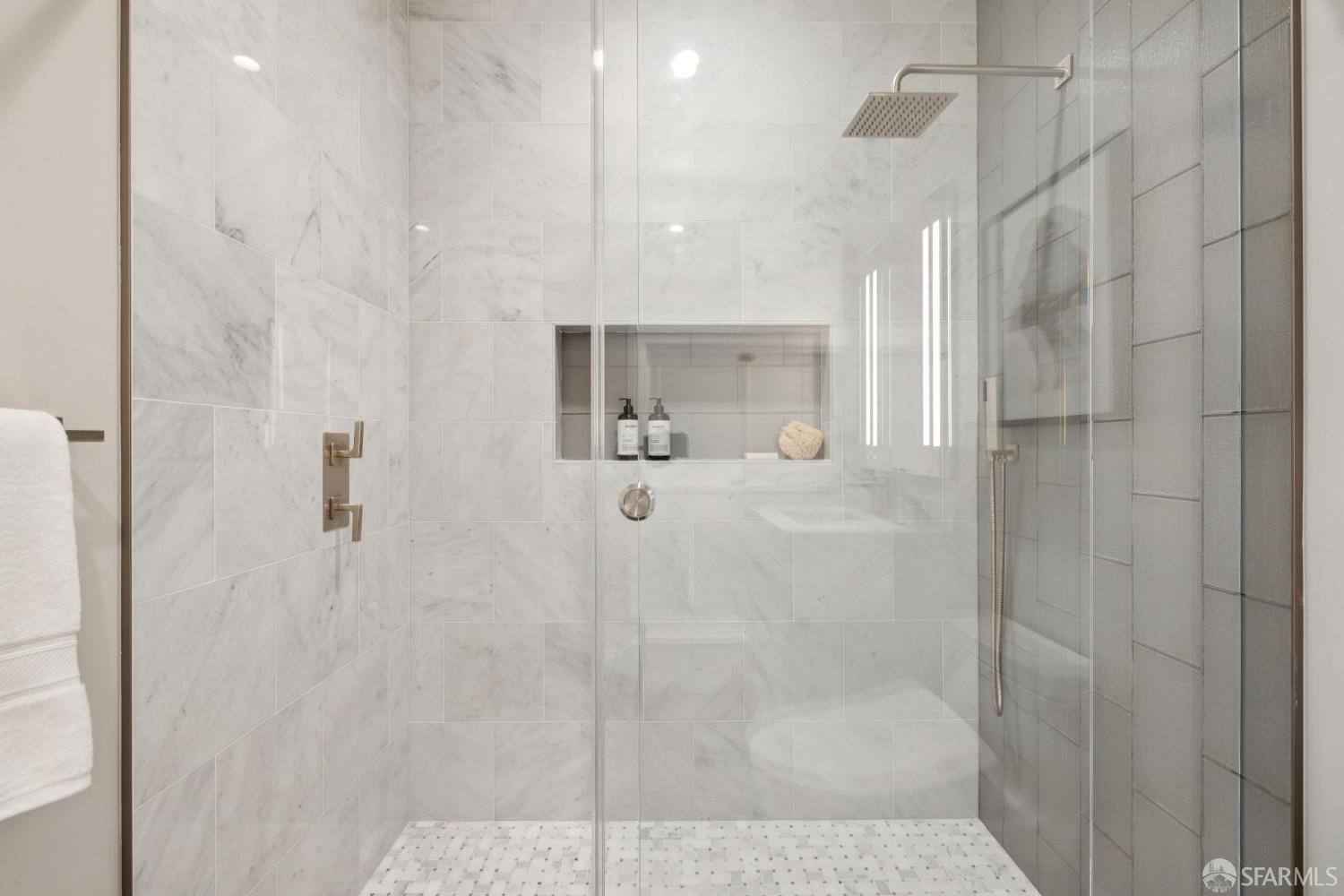 704 18th Street, San Francisco, CA, 94107 704 18th Street, San Francisco, CA, 94107