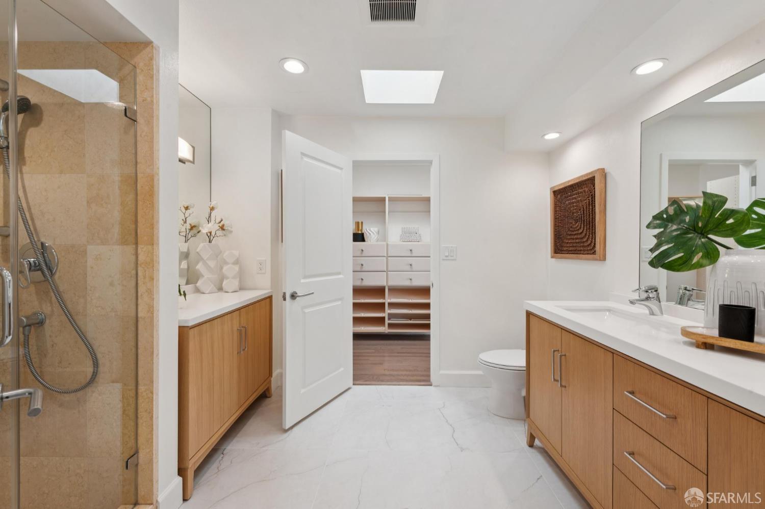 Detail Gallery Image 46 of 89 For 2009 14th Ave, San Francisco,  CA 94110 - 3 Beds | 3 Baths