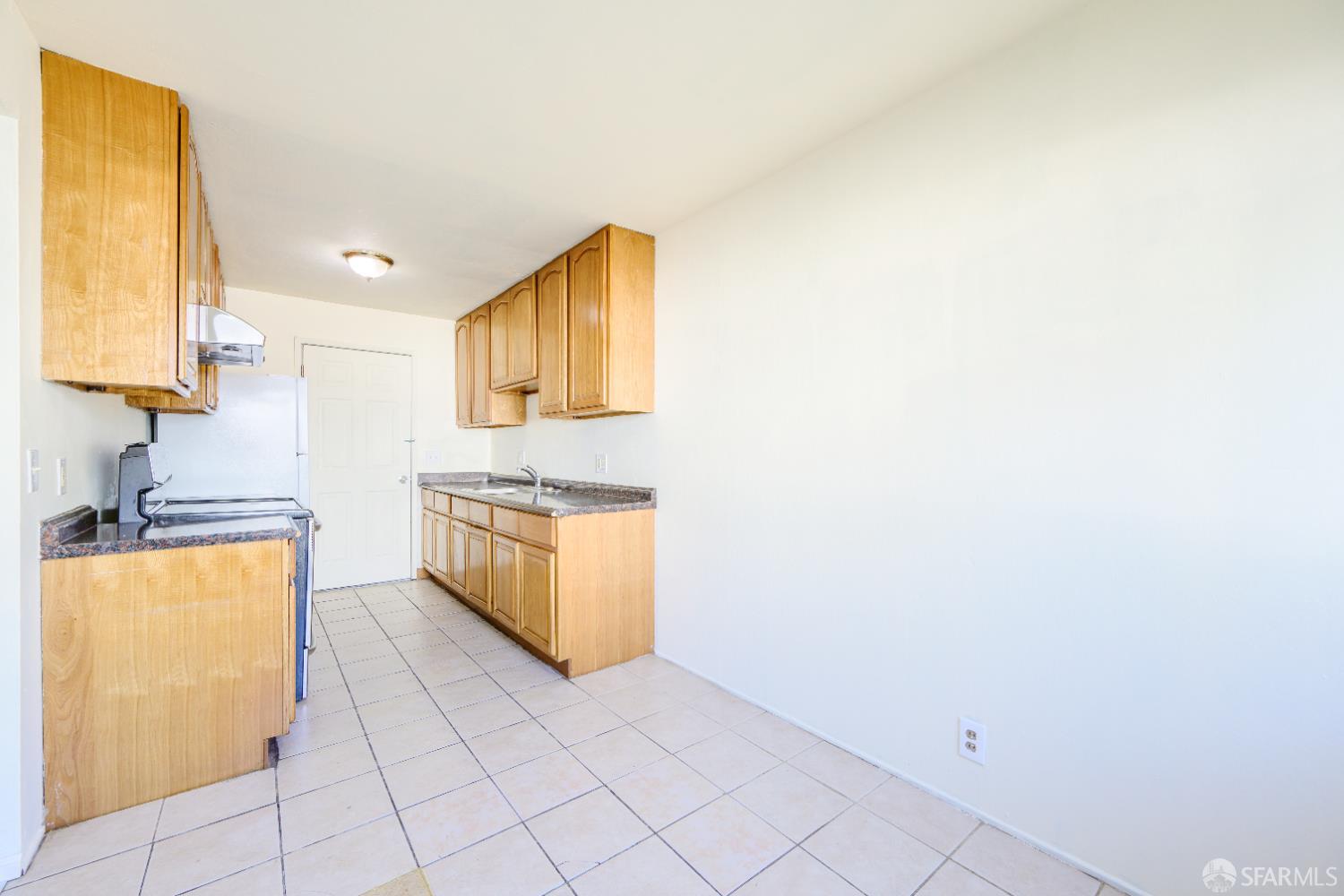 Detail Gallery Image 6 of 35 For 54 Garibaldi St, Daly City,  CA 94014 - – Beds | – Baths