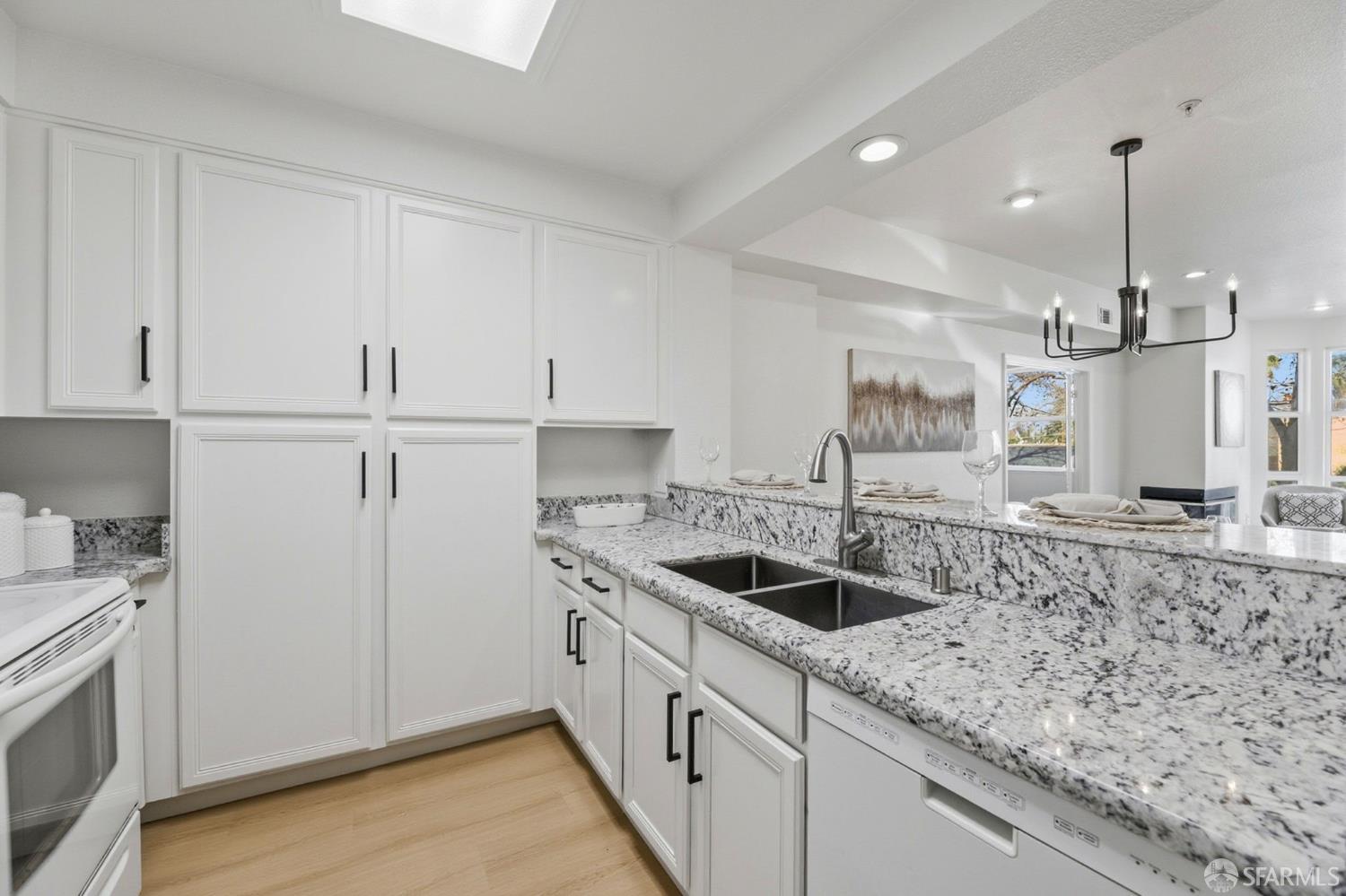 Detail Gallery Image 8 of 31 For 415 N 2nd St #344,  San Jose,  CA 95112 - 3 Beds | 3 Baths