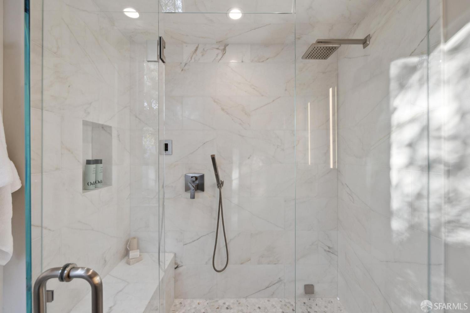 704 18th Street, San Francisco, CA, 94107 704 18th Street, San Francisco, CA, 94107