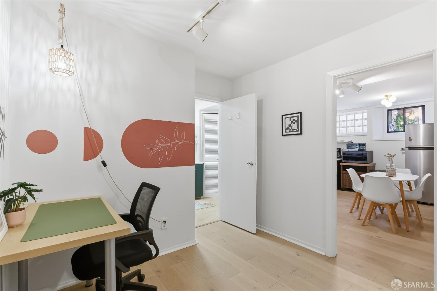 Detail Gallery Image 38 of 56 For 200 Hoffman Ave, San Francisco,  CA 94114 - – Beds | – Baths