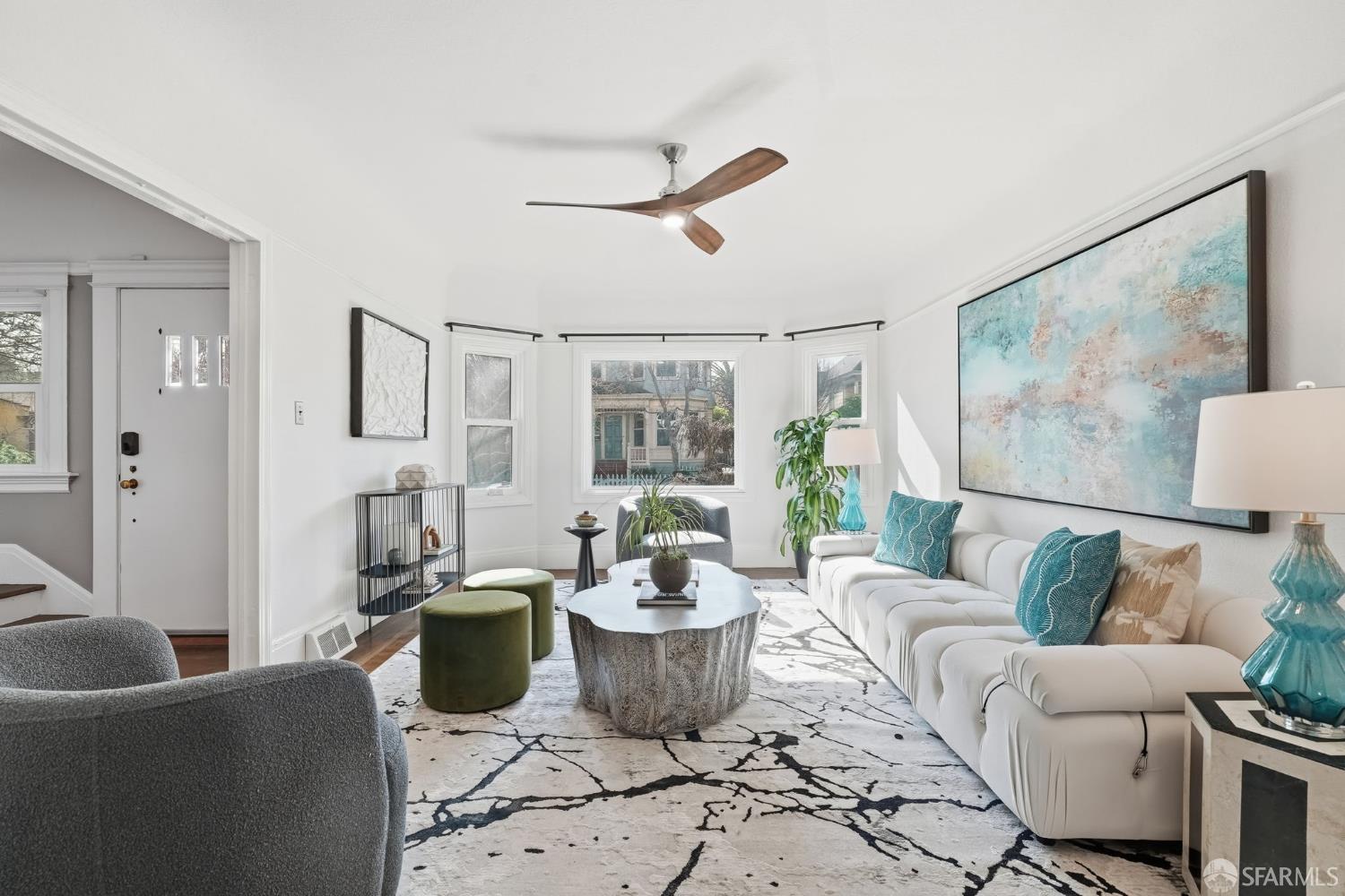 Detail Gallery Image 7 of 60 For 1082 55th St, Oakland,  CA 94608 - 4 Beds | 1/1 Baths