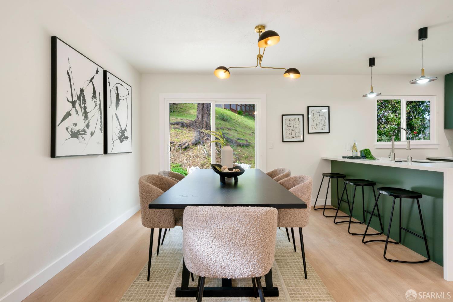 Detail Gallery Image 12 of 57 For 1190 Alicante Dr, Pacifica,  CA 94044 - 3 Beds | 3 Baths