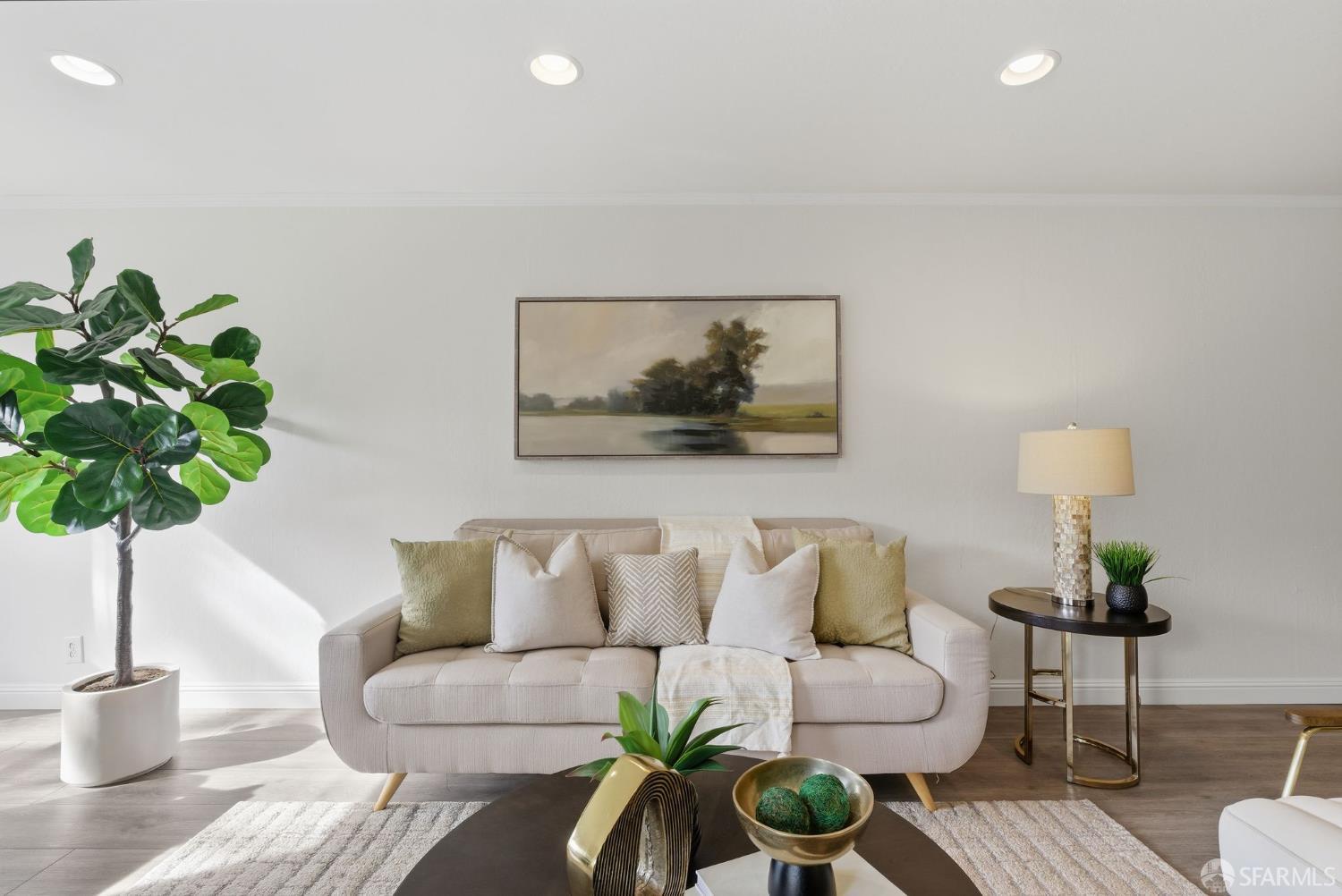 Detail Gallery Image 4 of 31 For 1551 Southgate Ave #102,  Daly City,  CA 94015 - 2 Beds | 2 Baths