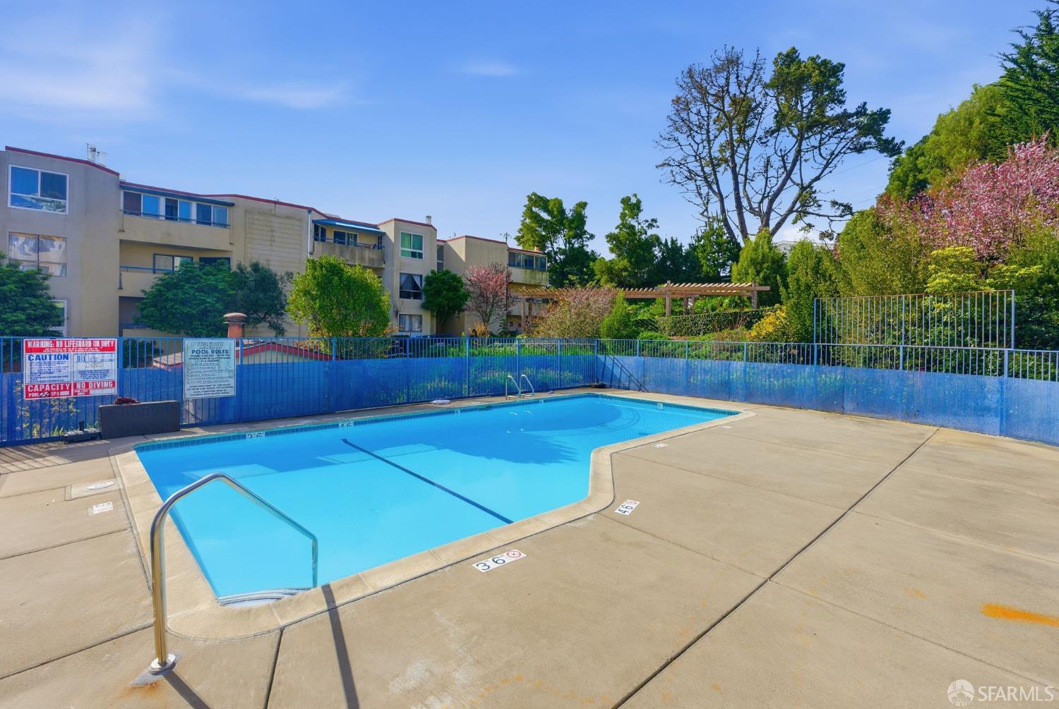 Detail Gallery Image 27 of 31 For 1551 Southgate Ave #102,  Daly City,  CA 94015 - 2 Beds | 2 Baths
