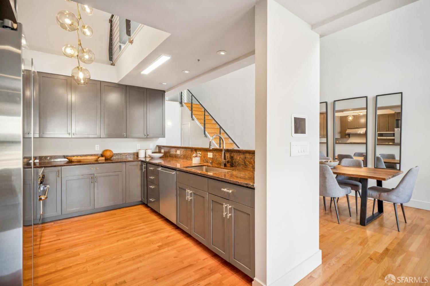 Detail Gallery Image 19 of 70 For 142 Russ St #4,  San Francisco,  CA 94103 - 3 Beds | 2/1 Baths