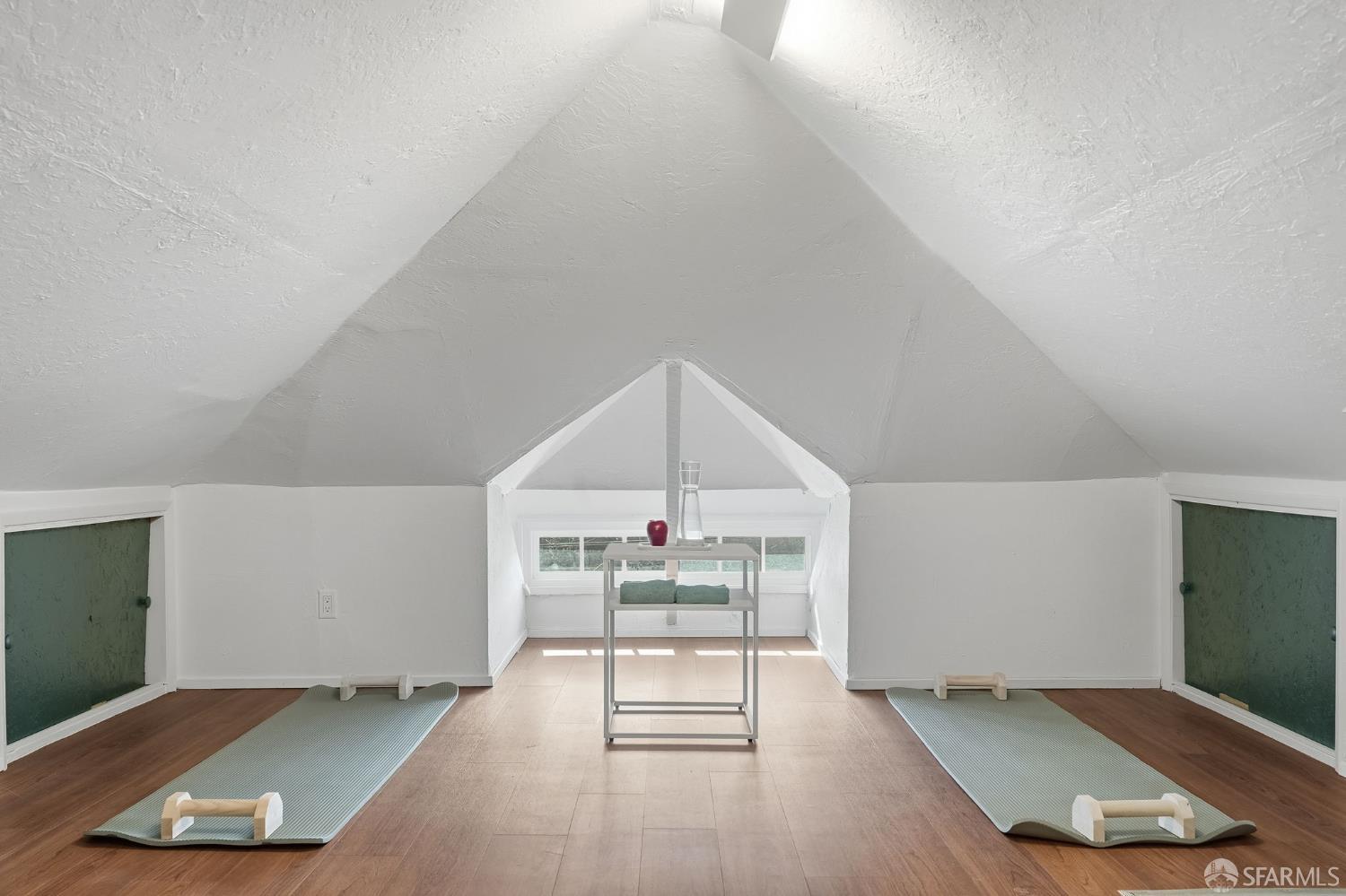 Detail Gallery Image 45 of 60 For 1082 55th St, Oakland,  CA 94608 - 4 Beds | 1/1 Baths