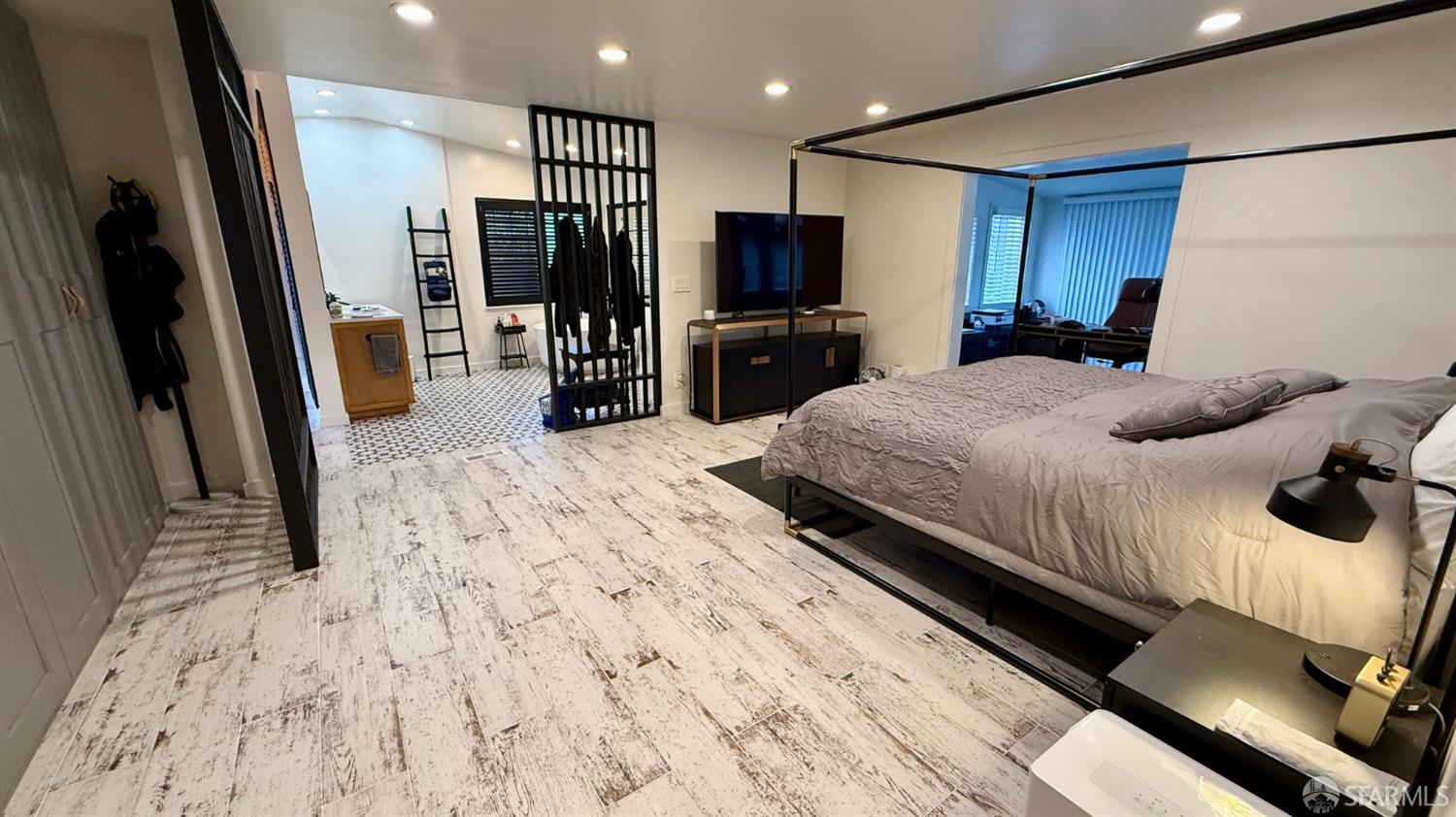 Detail Gallery Image 20 of 49 For 47 Seville Way, South San Francisco,  CA 94080 - 5 Beds | 3 Baths