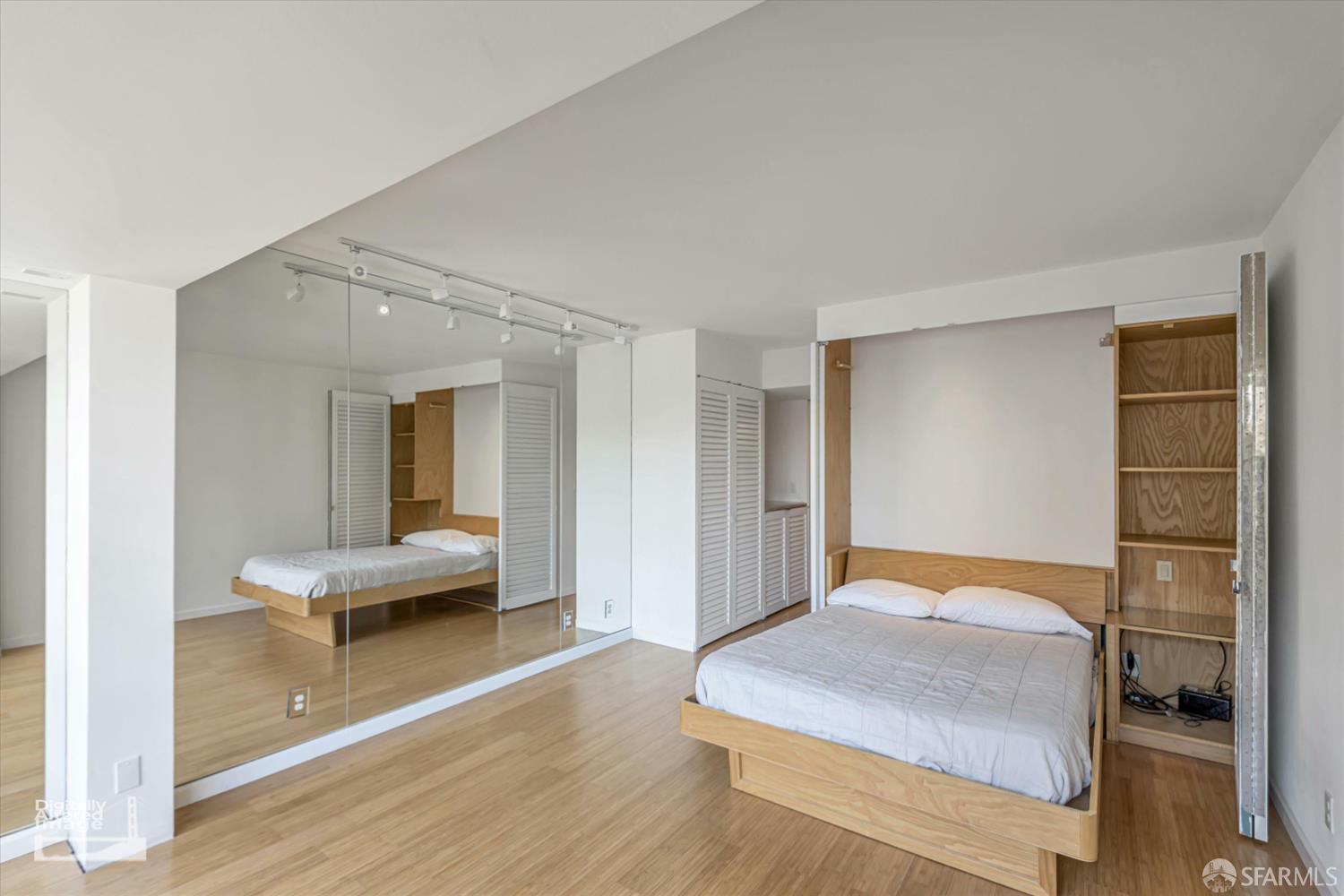 Photo #6: 426101864 Listing: Photo #6