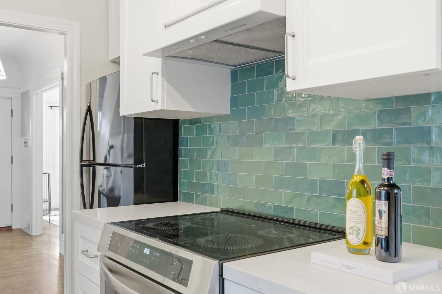 Detail Gallery Image 22 of 60 For 1082 55th St, Oakland,  CA 94608 - 4 Beds | 1/1 Baths