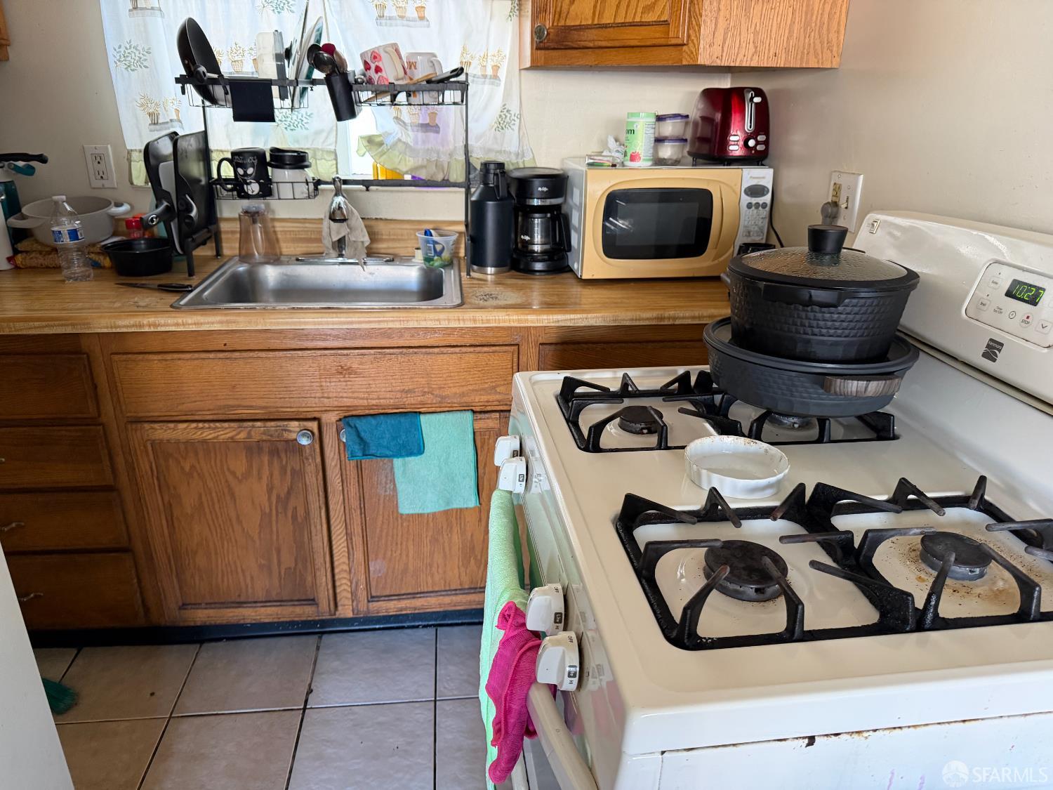 Detail Gallery Image 10 of 36 For 525 Huntington Ave, San Bruno,  CA 94066 - – Beds | – Baths