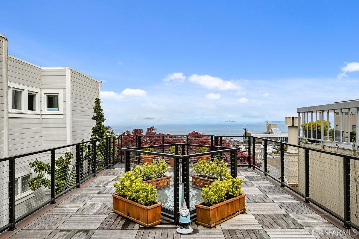 Detail Gallery Image 9 of 84 For 69 Telegraph Place, San Francisco,  CA 94133 - 4 Beds | 3/1 Baths