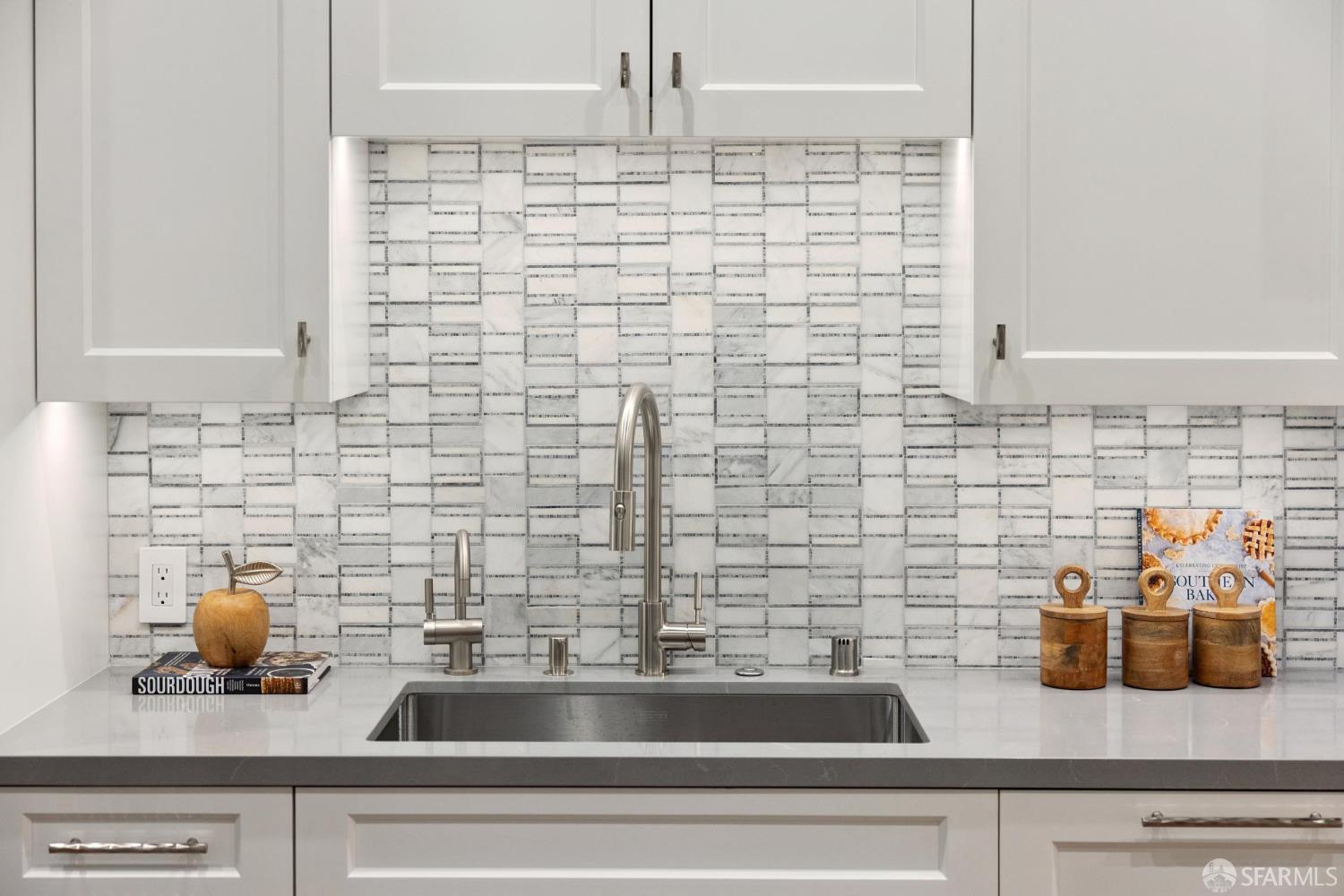 704 18th Street, San Francisco, CA, 94107 704 18th Street, San Francisco, CA, 94107