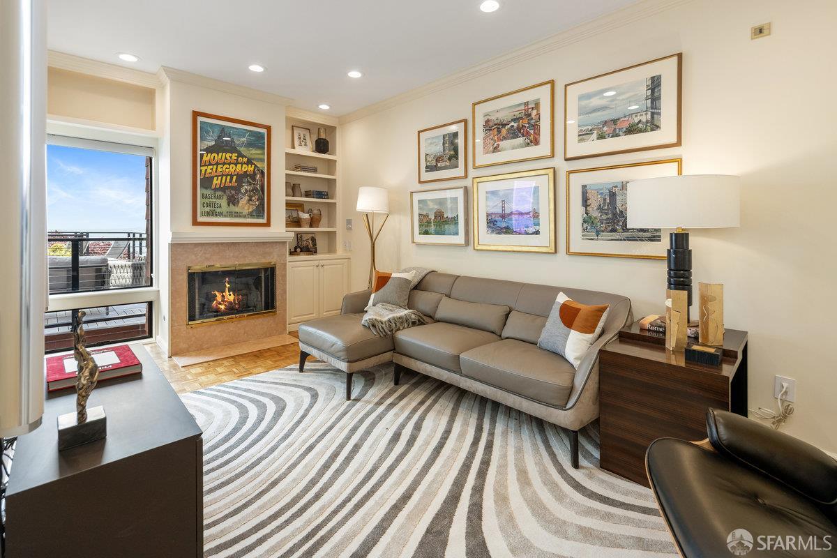 Detail Gallery Image 12 of 84 For 69 Telegraph Place, San Francisco,  CA 94133 - 4 Beds | 3/1 Baths