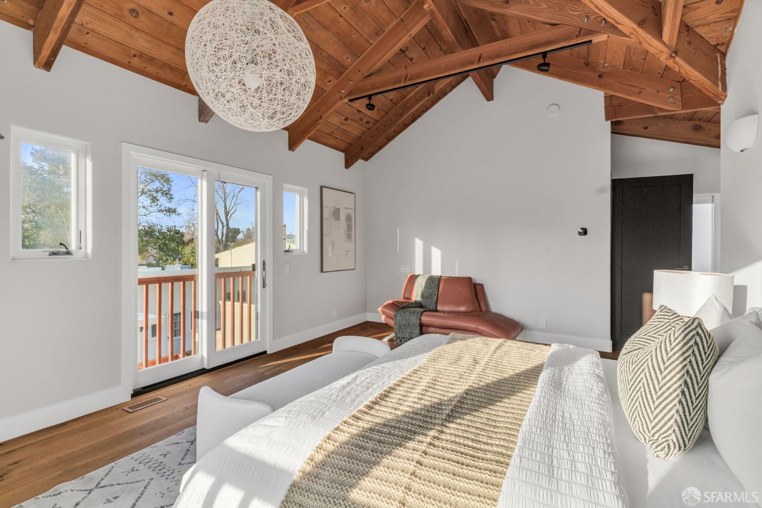 Detail Gallery Image 23 of 35 For 3243 Ramona St, Palo Alto,  CA 94306 - 4 Beds | 2/1 Baths