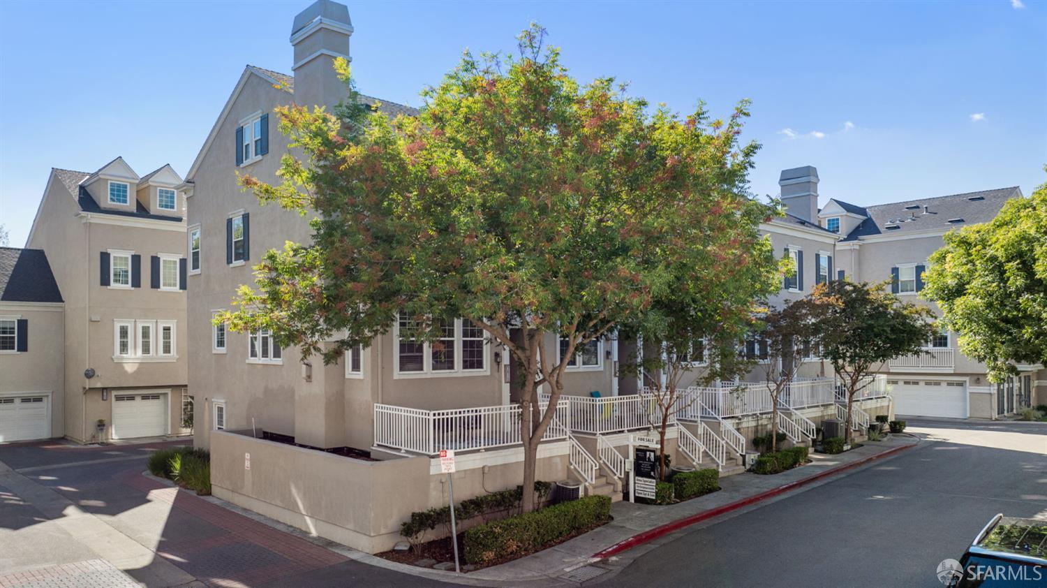 Detail Gallery Image 4 of 37 For 3613 Whitworth Dr, Dublin,  CA 94568 - 3 Beds | 3/1 Baths