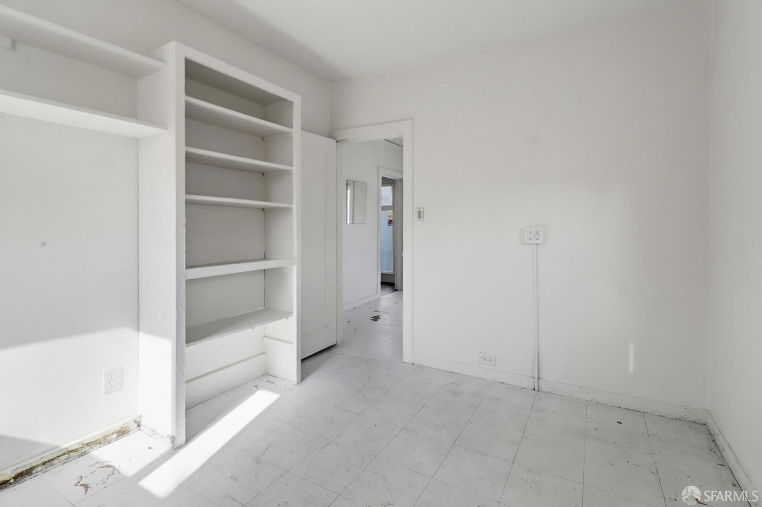 Detail Gallery Image 32 of 46 For 3850 Market St, Oakland,  CA 94608 - – Beds | – Baths