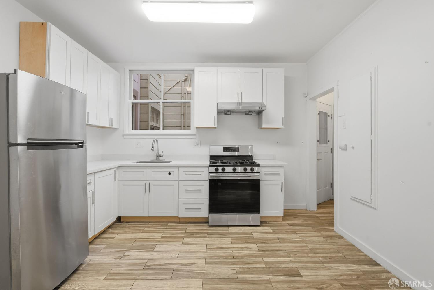 Detail Gallery Image 13 of 76 For 616 Masonic Ave, San Francisco,  CA 94117 - – Beds | – Baths