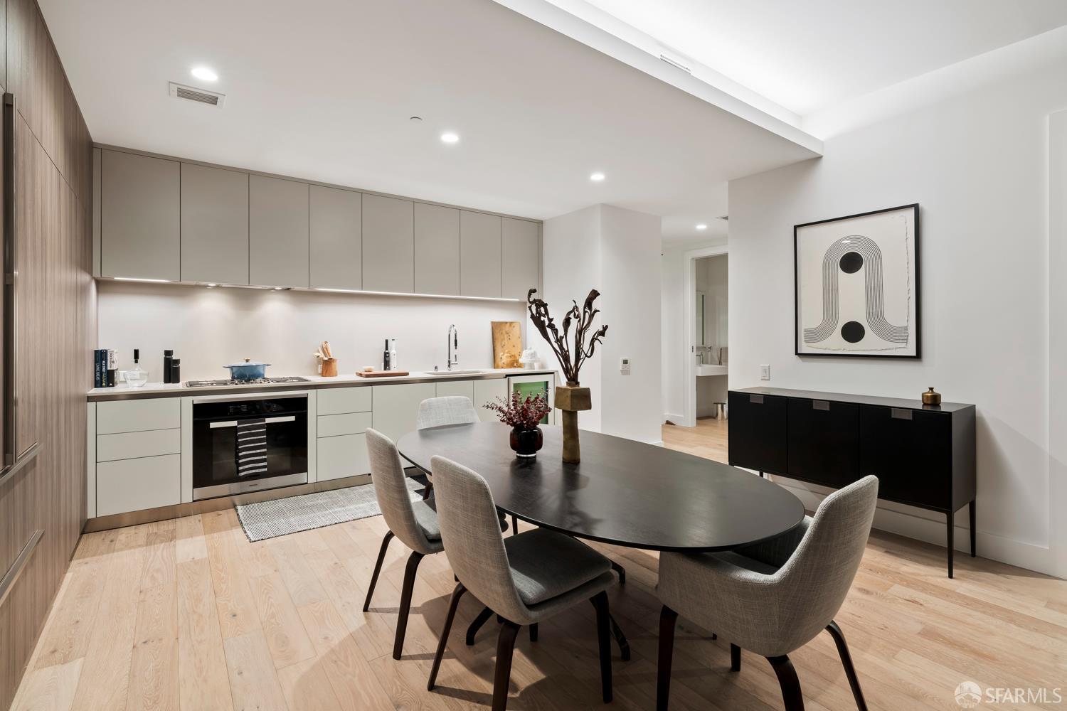 Detail Gallery Image 5 of 61 For 1 Bristol Ct #310,  San Francisco,  CA 94130 - 2 Beds | 2/1 Baths