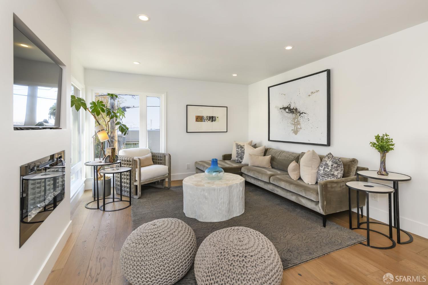 Detail Gallery Image 9 of 27 For 700 Ellsworth St, San Francisco,  CA 94110 - 3 Beds | 2 Baths